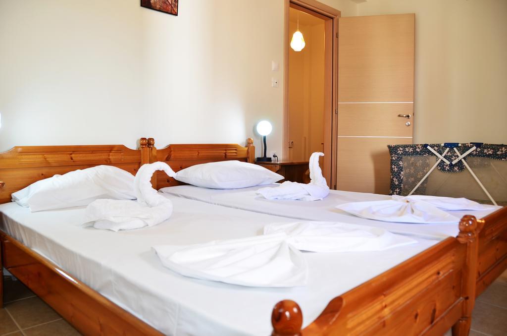 Georgias Apartments Haraki Room photo