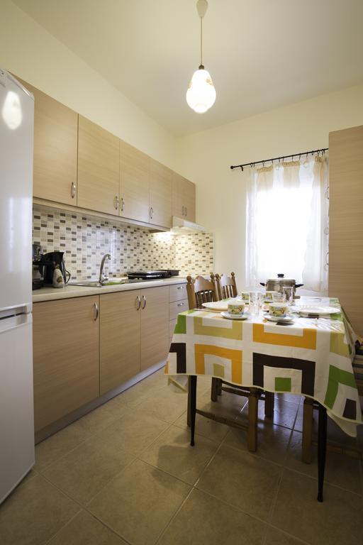 Georgias Apartments Haraki Room photo