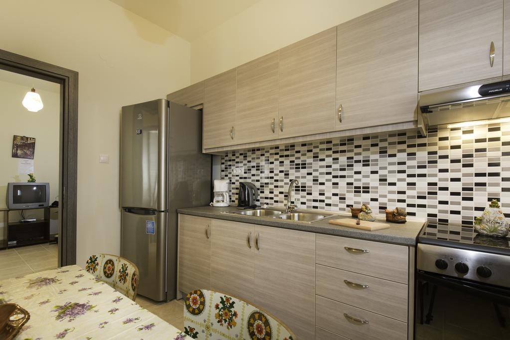 Georgias Apartments Haraki Room photo